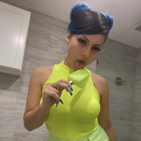 Xobeya_ nude actress pic