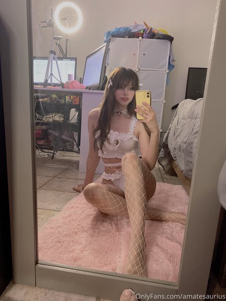 Amate Saurius xxx pornstar img