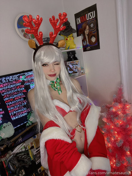 Amate Saurius star naked img