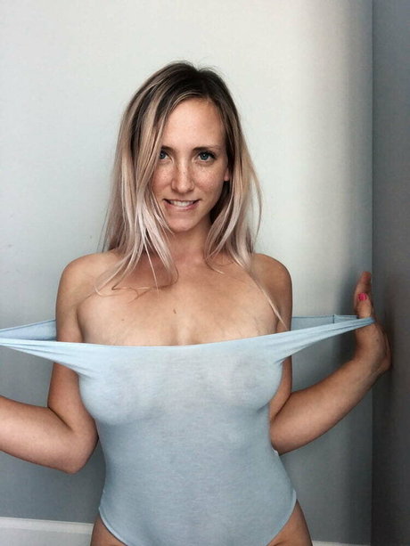 Kayla Girlnexxdoor adult actress pic