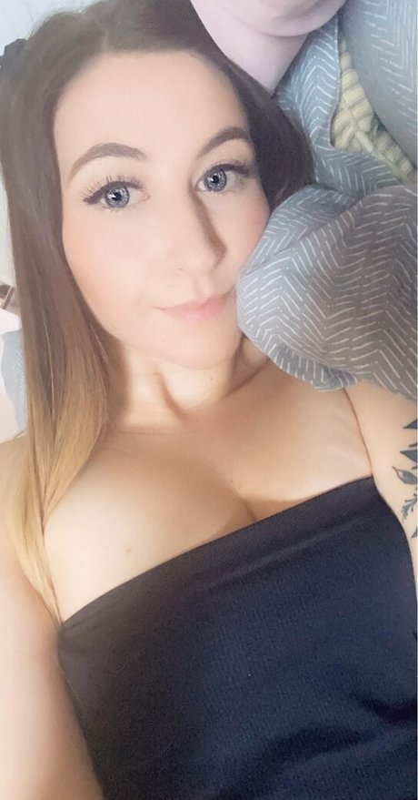 teen lesbian onlyfans art nude gallery