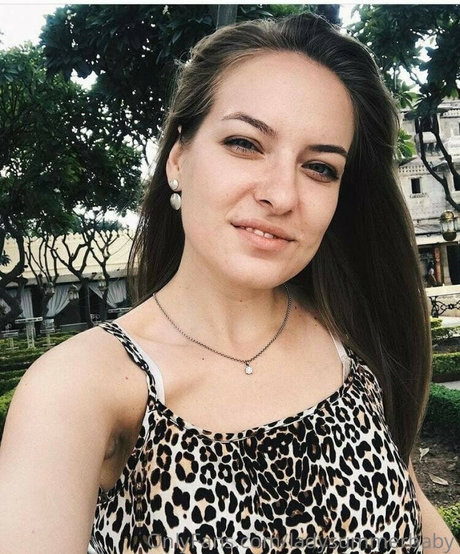 Crazy Layla model nice photos