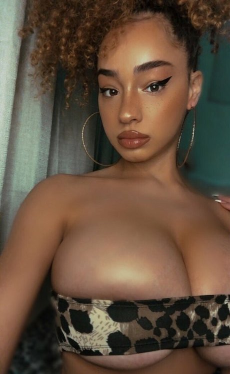 Dana Curly star hd images