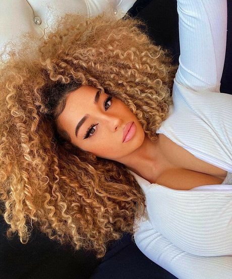 Dana Curly art actress pictures