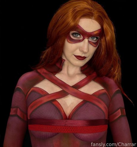 rednamrahC model nude image