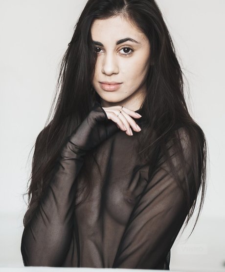 Vihro top actress pictures