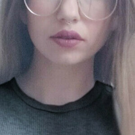 Lada Amores perfect star pictures