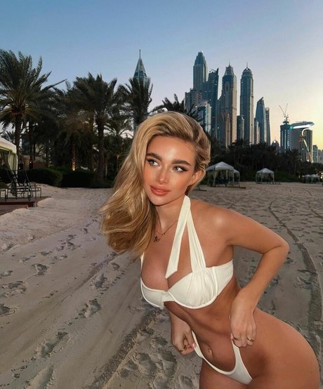 Antonia Freya Lidia sexy actress gallery