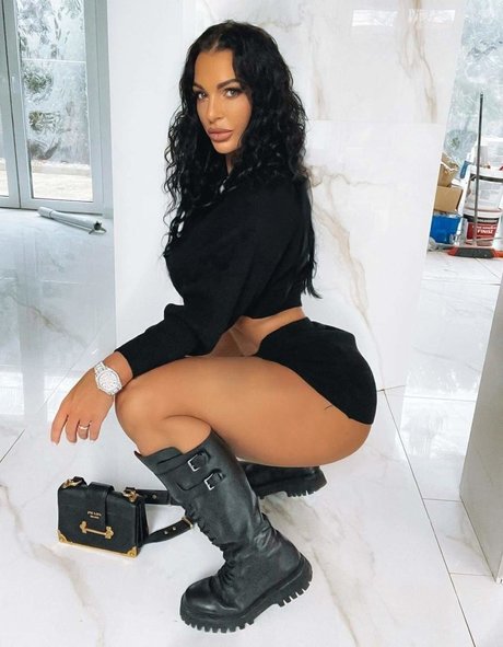 Celine Centino model top pictures