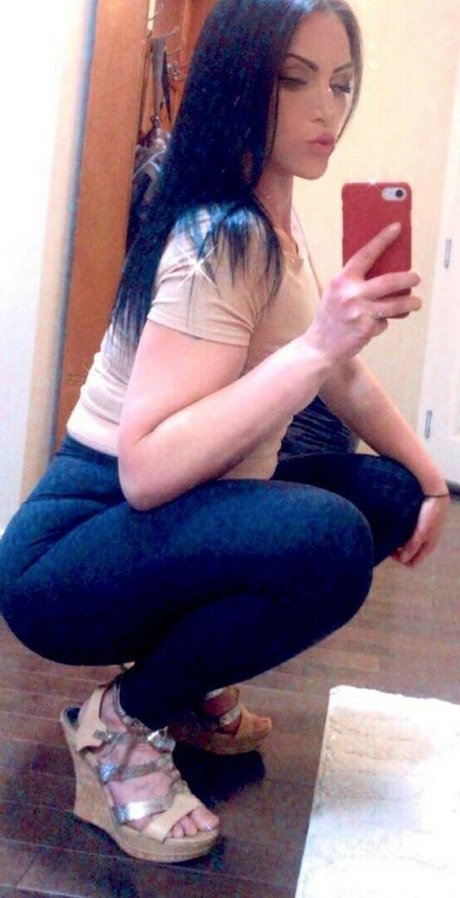 forevermimi model photo