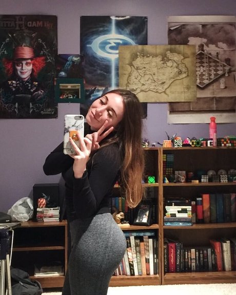 Angelica Trae model hd picture