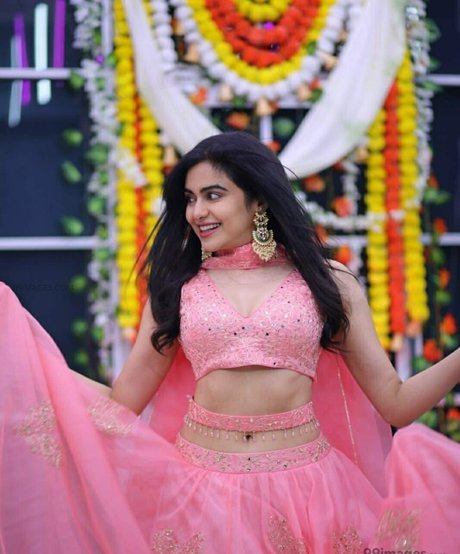 Adah Sharma model hd img