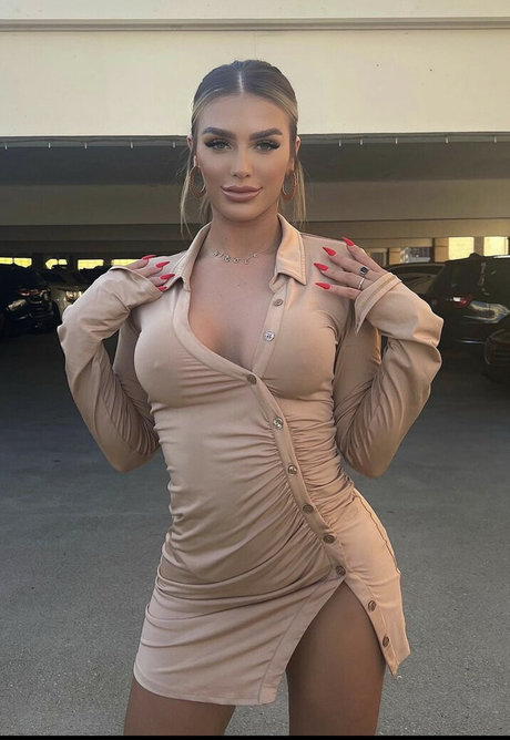 Nikolrinn sexy actress galleries