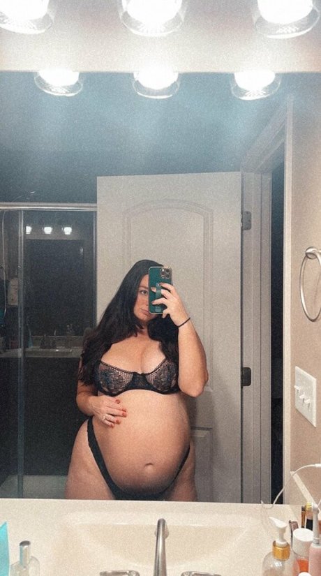 Paige Janette exclusive star images