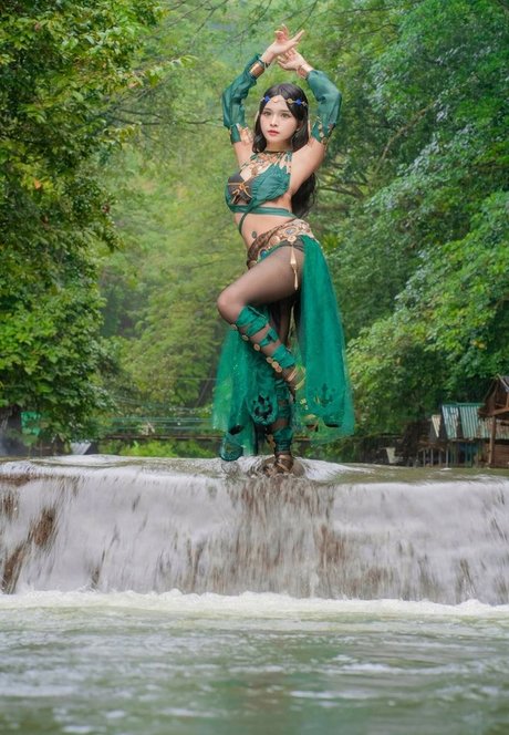 miholy star nudes photos