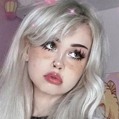 Sugoimeg Megwaifu model top pic