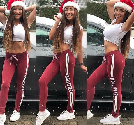 blonde small tits onlyfans perfect pics