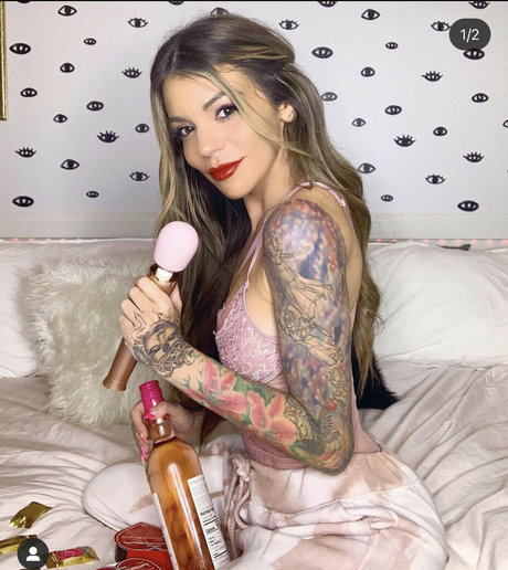 Kingkay777 pornographic model pics