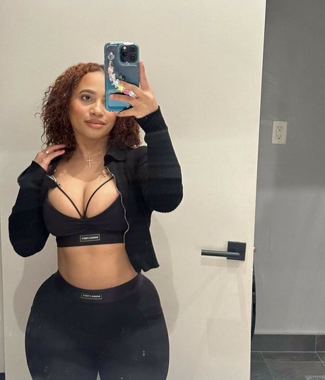 Carolinelloo star hd gallery