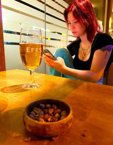 Arzu Ylmaz beautiful pornstar galleries