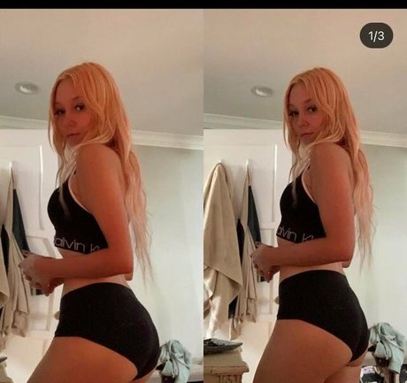 Nova Rockafeller nude model photos