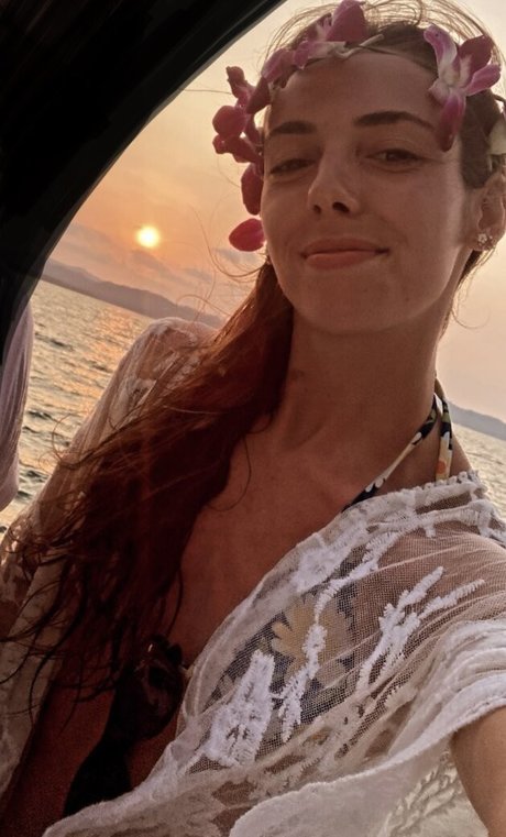 Katherine Bray model hot galleries