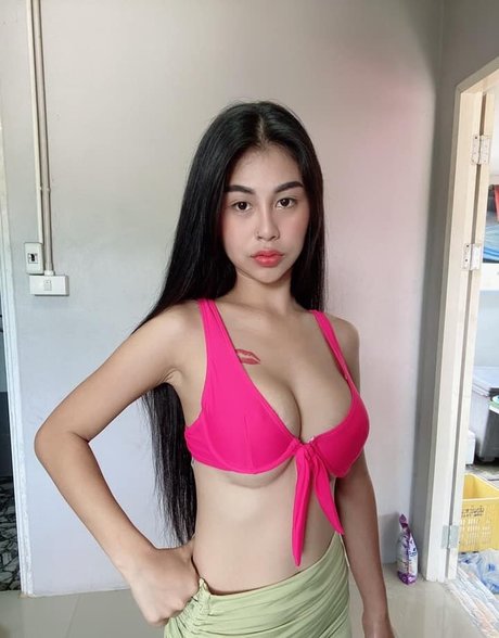 Oil Paphavee Chaimongkol nude star galleries