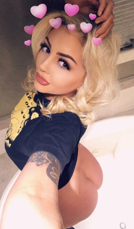 cuckold feet onlyfans pornographic picture