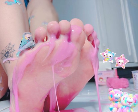 Lynnfeety star nude galleries