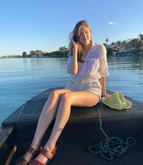 Extraseedless art model galleries