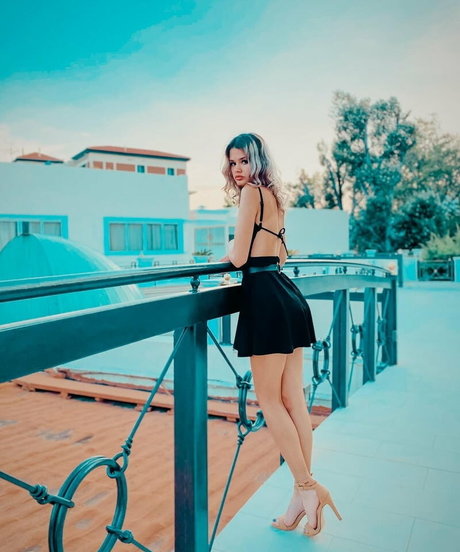 andreealalaaa adult actress archive