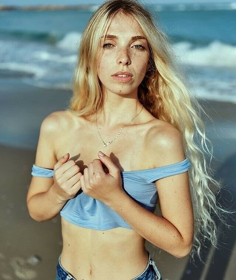 Tiny Miny Mo actress img