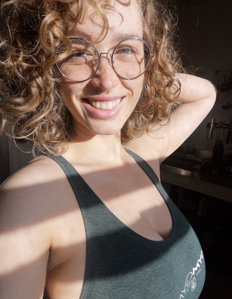 NovaOnasi pornstar perfect photo