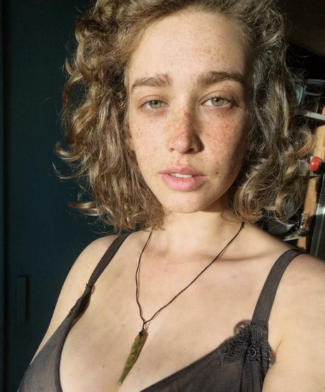 NovaOnasi sex actress images