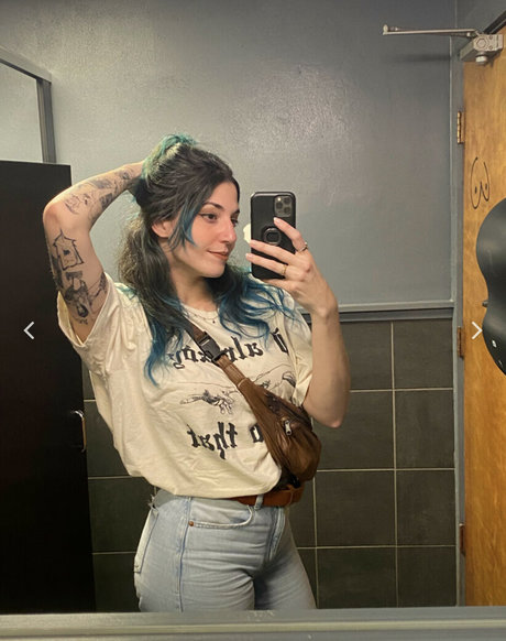 Luna Leah free star image