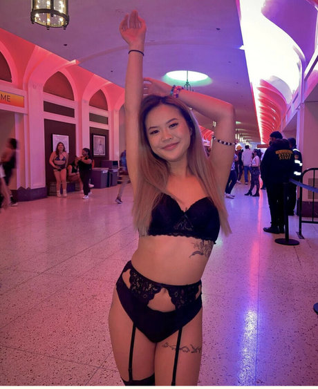 Bellarene model exclusive photos