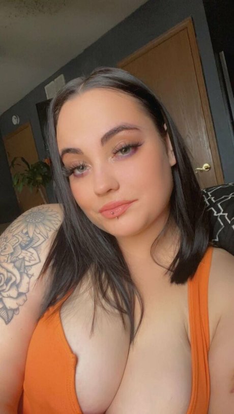 HornyThickKitten star beautiful images