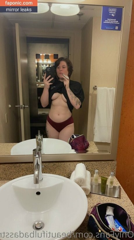 Beautifulbadasstrucker art star photo