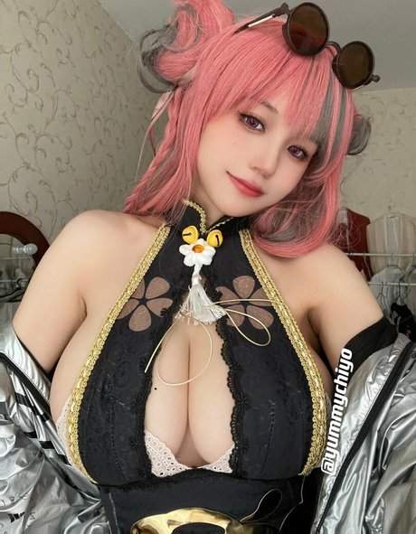 Yummychiyo sexy pornstar gallery