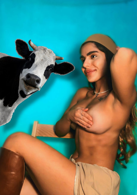 YanivAndKeira model pornographic archive