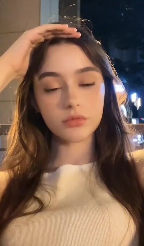 Dasha Tarab pornstar hd image