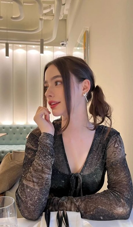 Dasha Tarab sex model photo