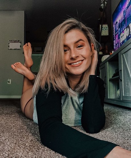 Beekay5667 pornographic model pictures