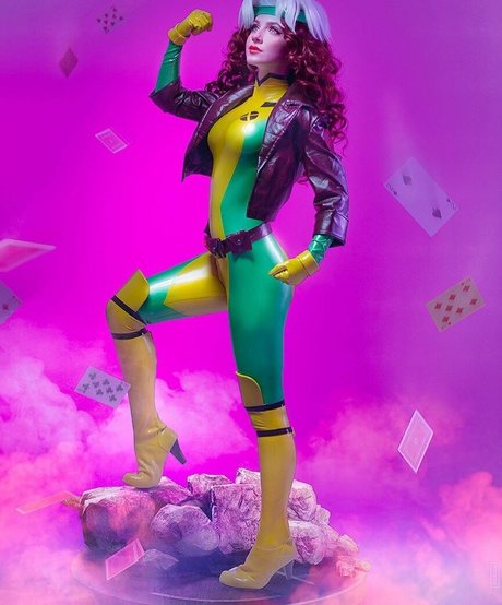 Anastasia Galuzina high quality actress pics