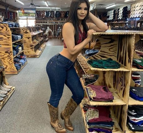 Carlita Silvestre pornstar nice pictures