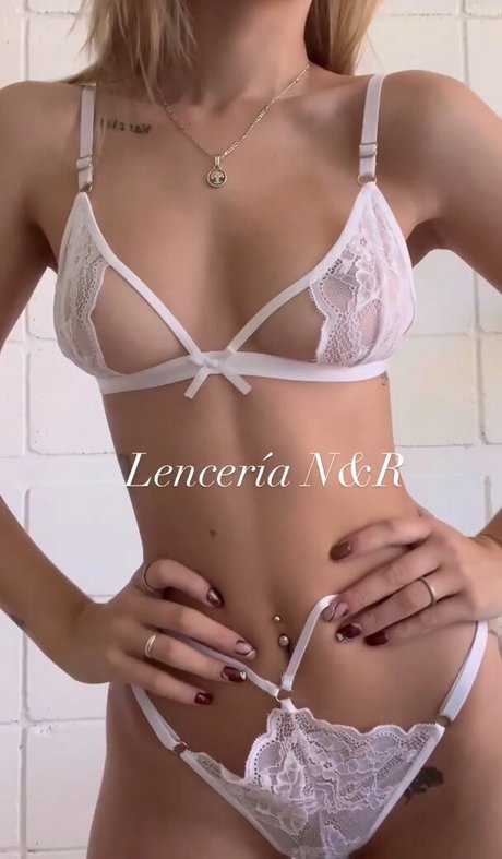 Agus Digri best actress pictures