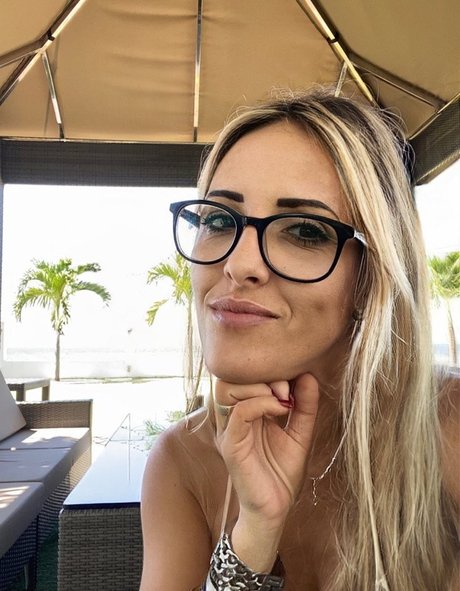 Gemmastw perfect star picture