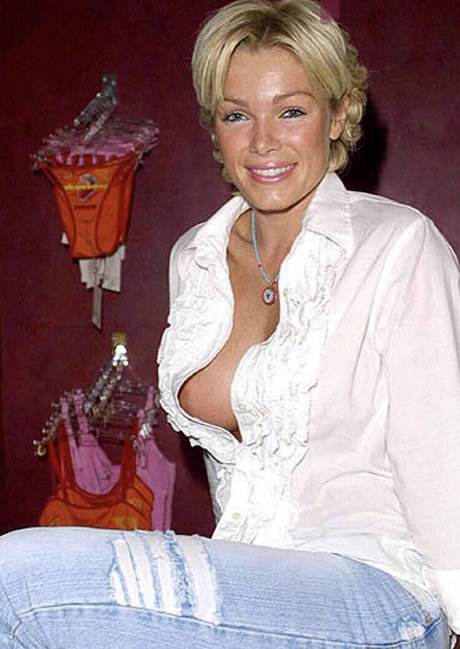 Nell McAndrew art model images