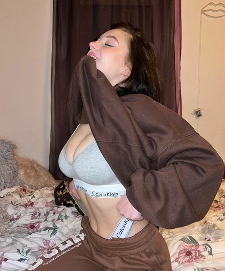 natasha secret sexy star img