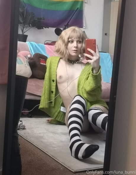 Nihlllxm free actress pics